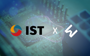 IST 合作夥伴圖示，背景為資安檢測設備，搭配 Ewill Logo。