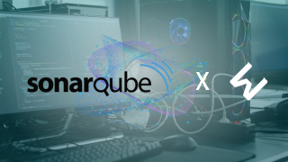 SonarQube 合作夥伴圖示，背景為程式開發工作站，搭配 Ewill Logo。